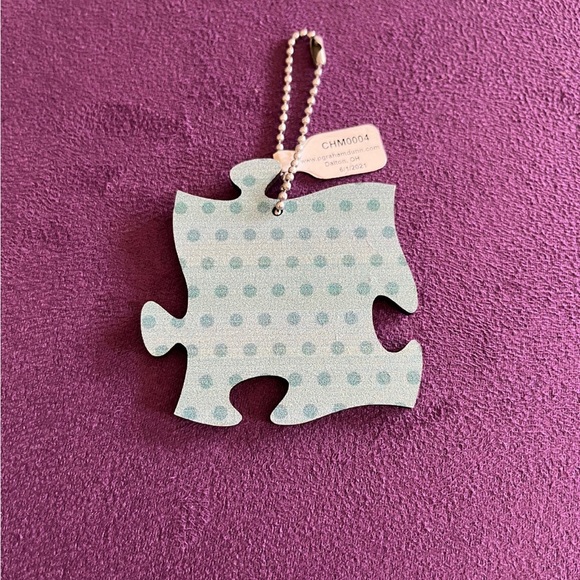 P. Graham Dunn Keychain - Picture 2 of 2